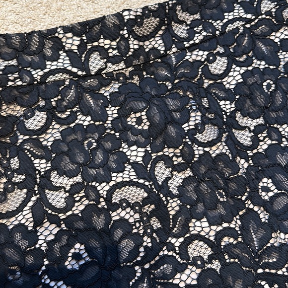 ♠️Kate Spade Lace Skirt - Picture 2 of 9